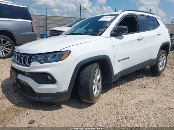 3C4NJDBN4RT116966 2024 JEEP COMPASS - Image 2
