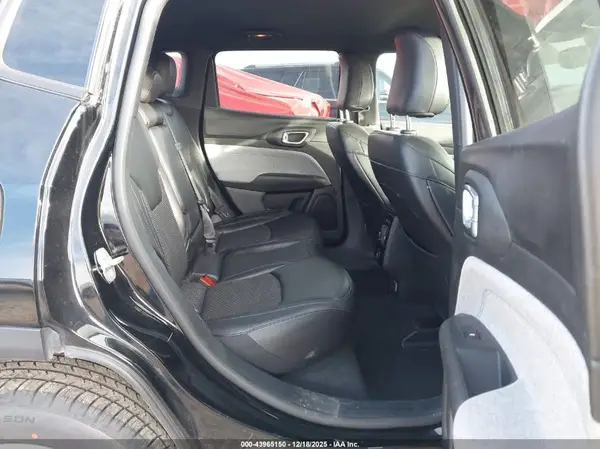 3C4NJDBN4RT117048 2024 JEEP COMPASS - Image 8