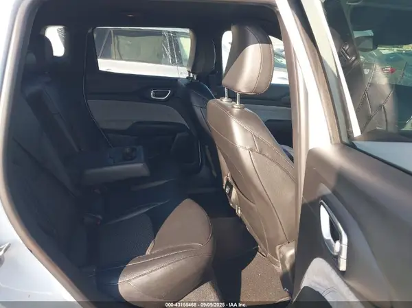 3C4NJDBN4RT117339 2024 JEEP COMPASS - Image 8