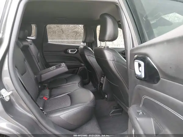 3C4NJDBN4RT122640 2024 JEEP COMPASS - Image 8