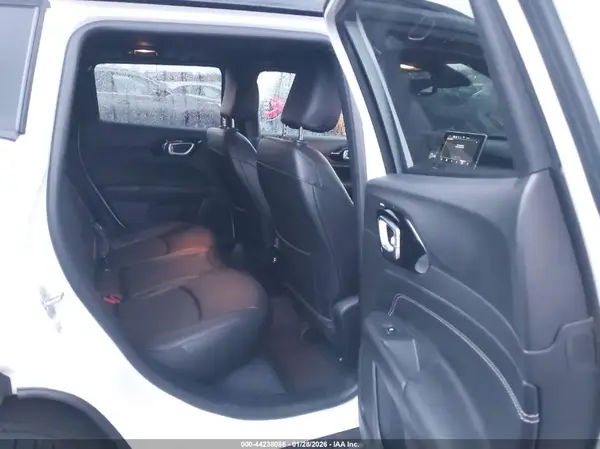 3C4NJDBN4RT166945 2024 JEEP COMPASS - Image 8