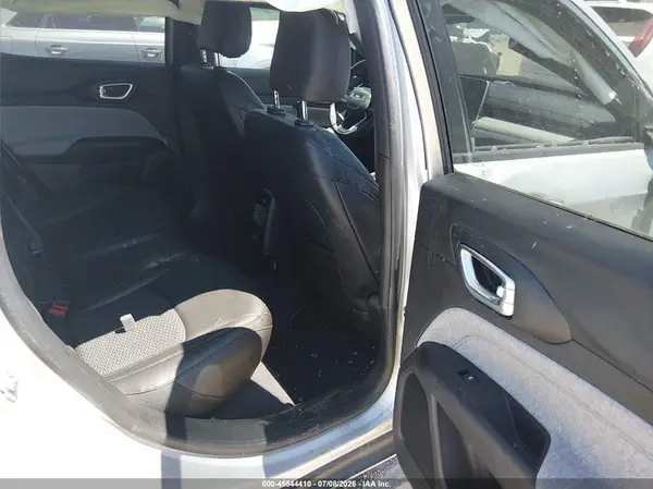 3C4NJDBN4ST504074 2025 JEEP COMPASS - Image 8