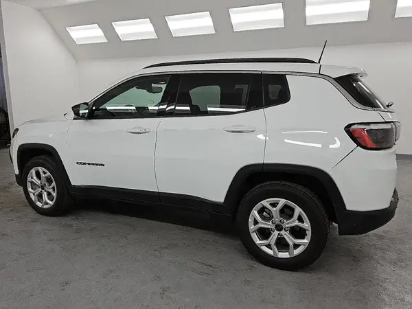 3C4NJDBN4ST526186 2025 JEEP COMPASS - Image 2