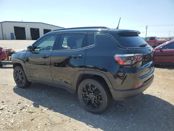 3C4NJDBN4ST586047 2025 JEEP COMPASS - Image 2