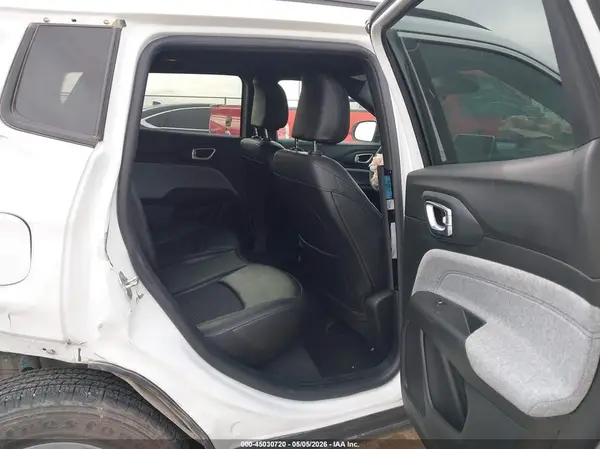 3C4NJDBN4ST586162 2025 JEEP COMPASS - Image 8