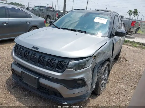 3C4NJDBN5PT509999 2023 JEEP COMPASS - Image 2