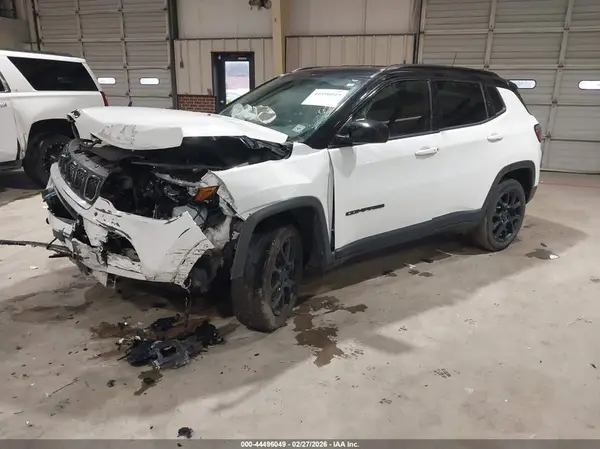 3C4NJDBN5PT512403 2023 JEEP COMPASS - Image 2