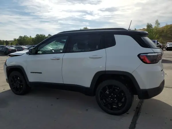 3C4NJDBN5PT529136 2023 JEEP COMPASS - Image 2