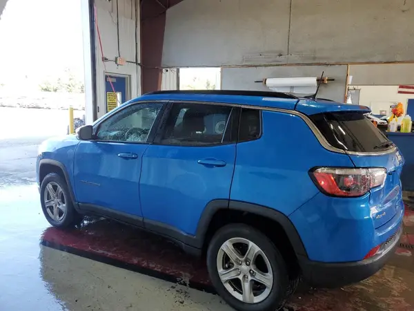 3C4NJDBN5PT531047 2023 JEEP COMPASS - Image 2