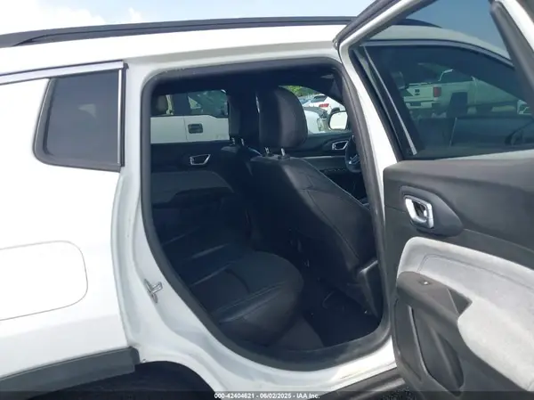 3C4NJDBN5PT553033 2023 JEEP COMPASS - Image 8