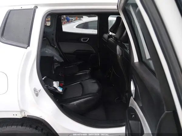 3C4NJDBN5PT553517 2023 JEEP COMPASS - Image 8