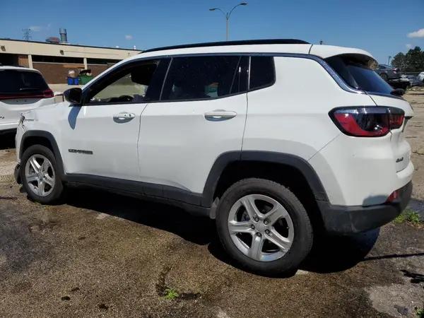 3C4NJDBN5PT561438 2023 JEEP COMPASS - Image 2