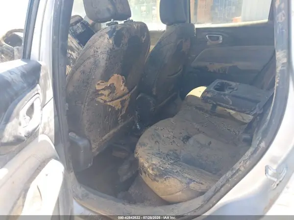 3C4NJDBN5RT109900 2024 JEEP COMPASS - Image 8