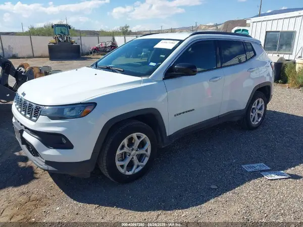 3C4NJDBN5RT111498 2024 JEEP COMPASS - Image 2