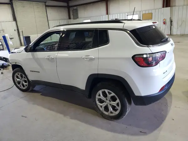 3C4NJDBN5RT117088 2024 JEEP COMPASS - Image 2