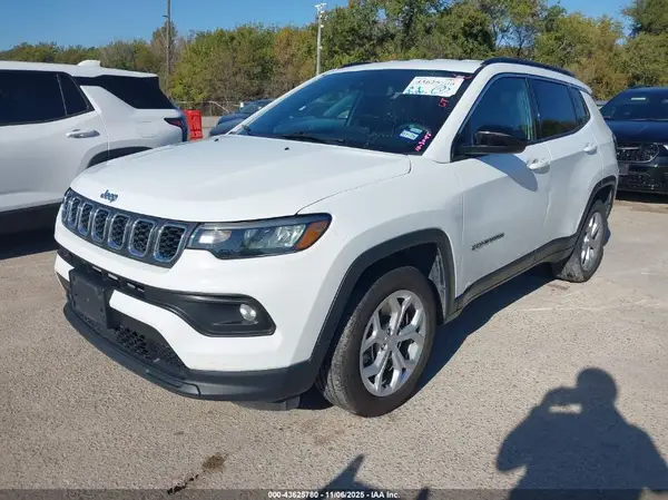 3C4NJDBN5RT117317 2024 JEEP COMPASS - Image 2