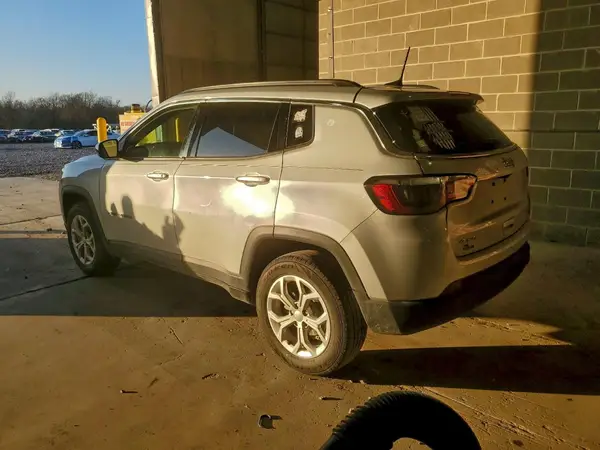 3C4NJDBN5RT142606 2024 JEEP COMPASS - Image 2