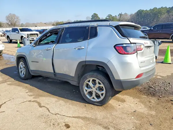 3C4NJDBN5RT152066 2024 JEEP COMPASS - Image 2
