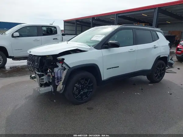 3C4NJDBN5RT169692 2024 JEEP COMPASS - Image 2