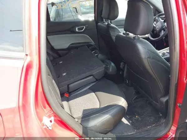 3C4NJDBN5RT579943 2024 JEEP COMPASS - Image 8