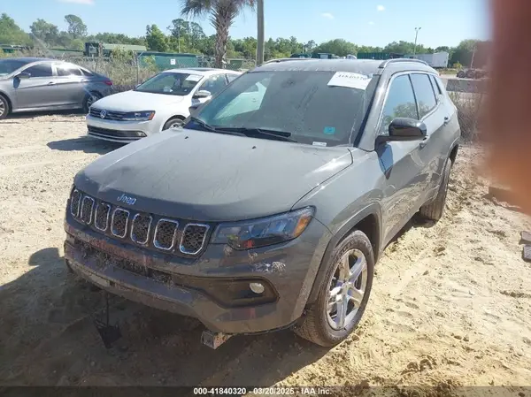 3C4NJDBN5RT586715 2024 JEEP COMPASS - Image 2