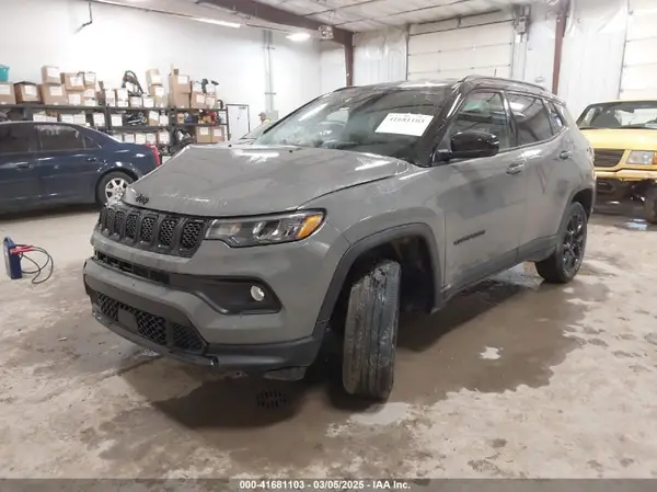 3C4NJDBN5RT588075 2024 JEEP COMPASS - Image 2