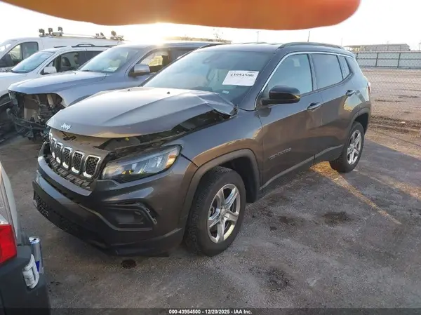 3C4NJDBN5RT605859 2024 JEEP COMPASS - Image 2