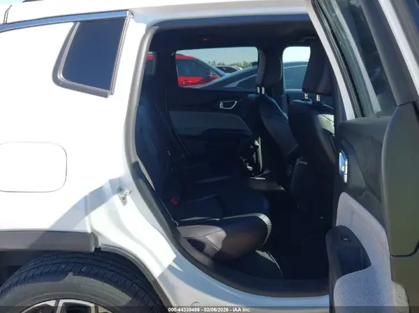 3C4NJDBN5RT607949 2024 JEEP COMPASS - Image 8