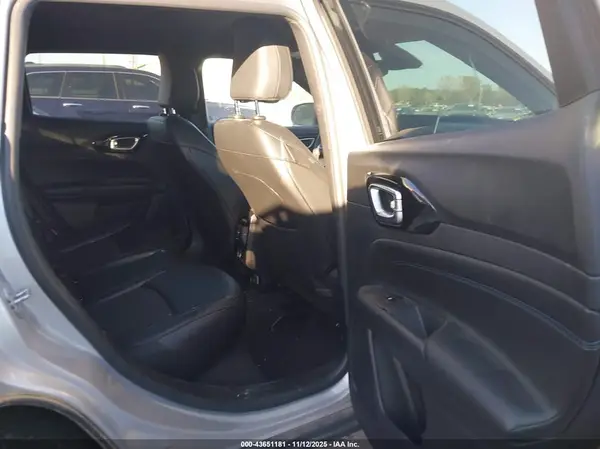 3C4NJDBN5ST504133 2025 JEEP COMPASS - Image 8