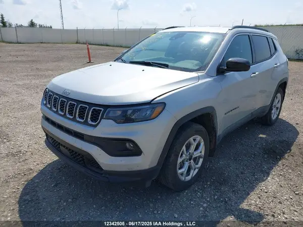 3C4NJDBN5ST517934 2025 JEEP COMPASS - Image 2