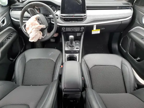 3C4NJDBN5ST524091 2025 JEEP COMPASS - Image 8