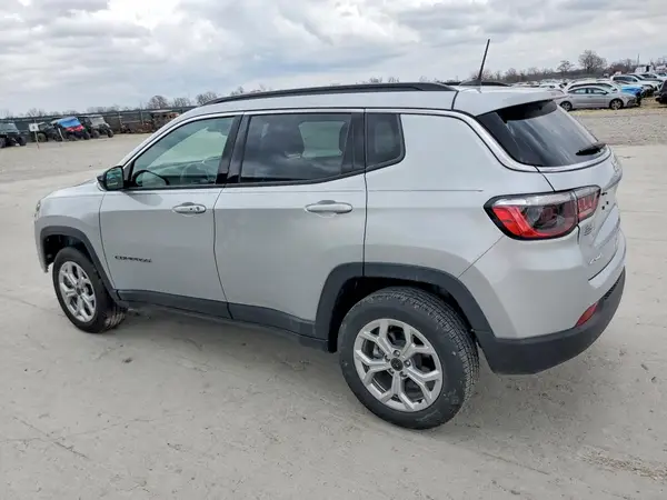 3C4NJDBN5ST532014 2025 JEEP COMPASS - Image 2