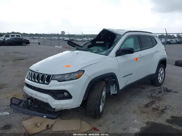 3C4NJDBN5ST542123 2025 JEEP COMPASS - Image 2