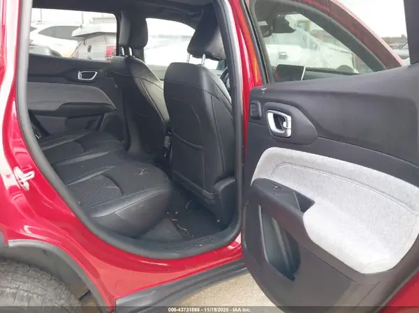 3C4NJDBN5ST548942 2025 JEEP COMPASS - Image 8