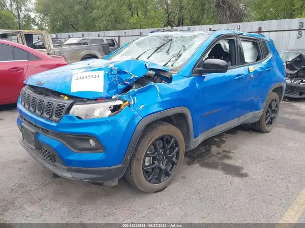 3C4NJDBN5ST559939 2025 JEEP COMPASS - Image 2