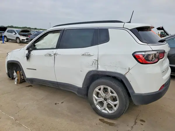 3C4NJDBN5ST566972 2025 JEEP COMPASS - Image 2