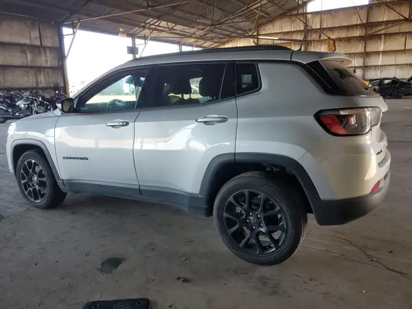 3C4NJDBN5ST585392 2025 JEEP COMPASS - Image 2