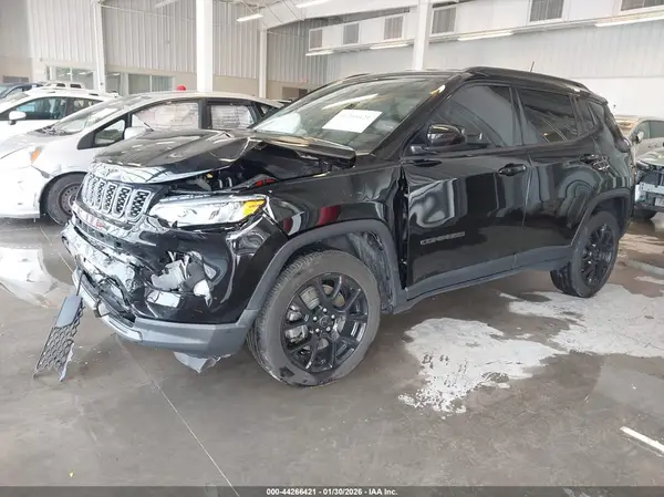 3C4NJDBN5ST585845 2025 JEEP COMPASS - Image 2