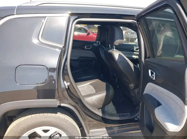 3C4NJDBN5ST592858 2025 JEEP COMPASS - Image 8