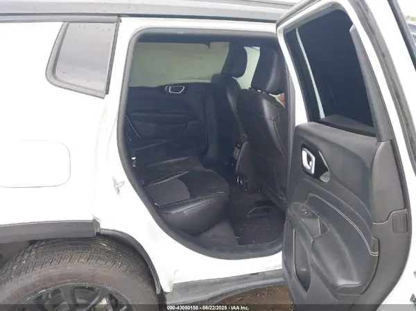 3C4NJDBN6PT500583 2023 JEEP COMPASS - Image 8