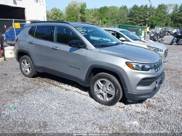 3C4NJDBN6PT503886 2023 JEEP COMPASS - Image 1
