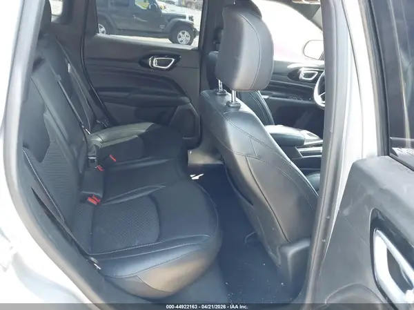 3C4NJDBN6PT513494 2023 JEEP COMPASS - Image 8