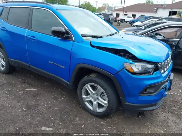 3C4NJDBN6PT513561 2023 JEEP COMPASS - Image 1