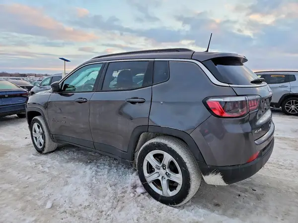 3C4NJDBN6PT516282 2023 JEEP COMPASS - Image 2