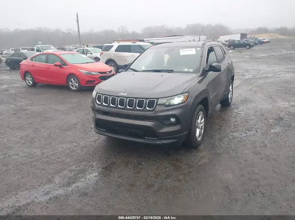 3C4NJDBN6PT529713 2023 JEEP COMPASS - Image 2