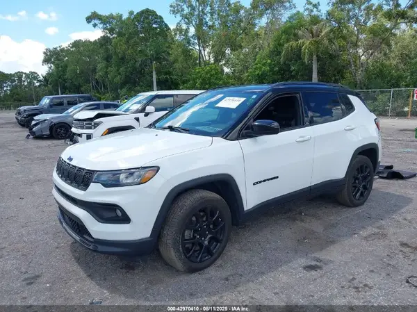 3C4NJDBN6PT530134 2023 JEEP COMPASS - Image 2