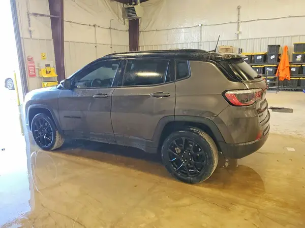 3C4NJDBN6PT538184 2023 JEEP COMPASS - Image 2