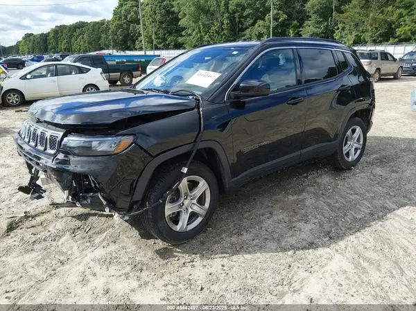 3C4NJDBN6PT540386 2023 JEEP COMPASS - Image 2