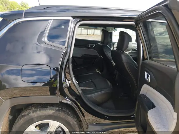 3C4NJDBN6PT540386 2023 JEEP COMPASS - Image 8