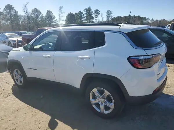 3C4NJDBN6PT545569 2023 JEEP COMPASS - Image 2
